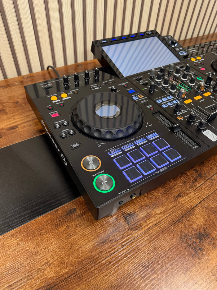 Pioneer XDJ-RX3 Standalone DJ Controller
