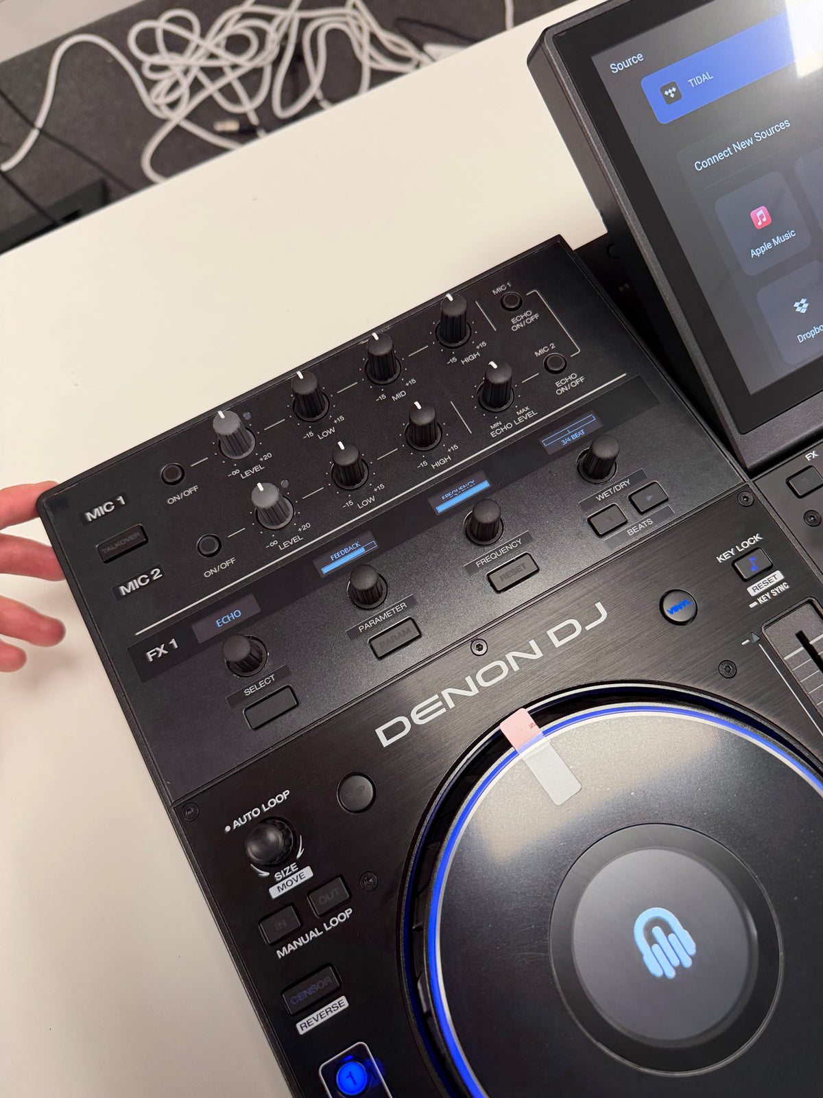 Denon Prime 4 + Standalone DJ Controller