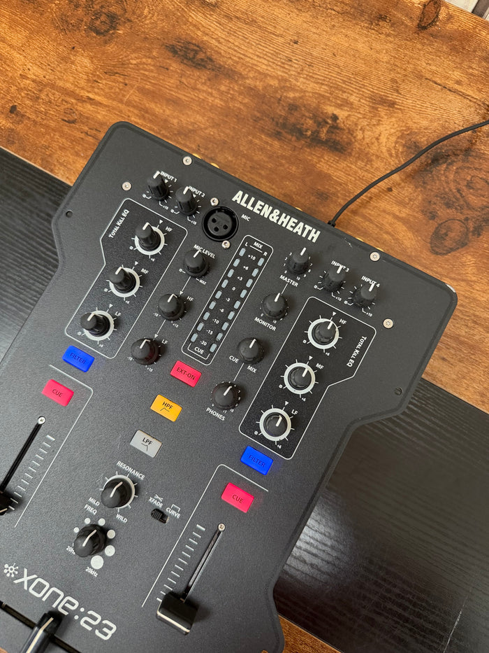 Allen & Heath Xone:23 Analogue DJ Mixer