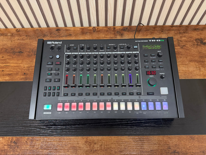 Roland TR8S Drum Machine