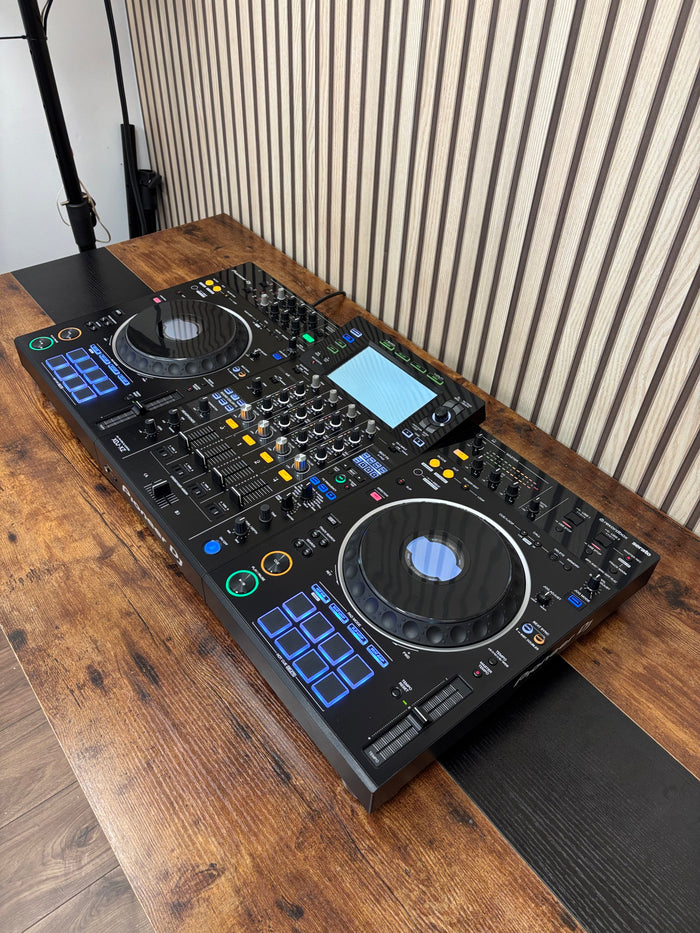 Pioneer XDJ-XZ 4-Channel Standalone DJ Controller