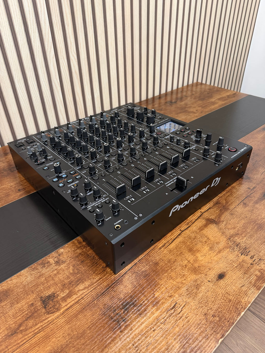 Pioneer DJM-V10 6-Channel Pro DJ Mixer