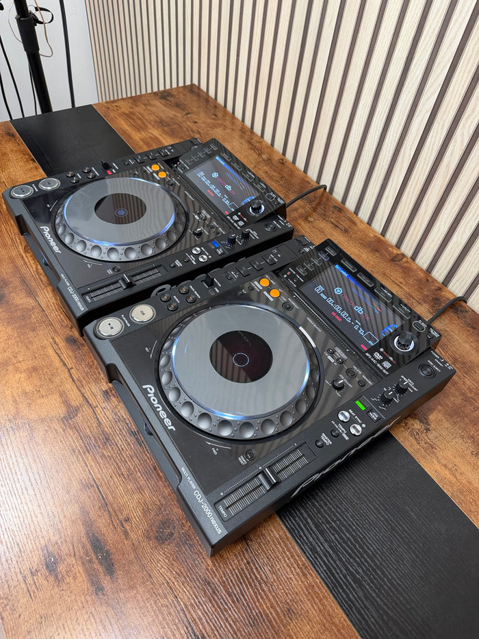 Pioneer CDJ-2000NXS Media Player Pair