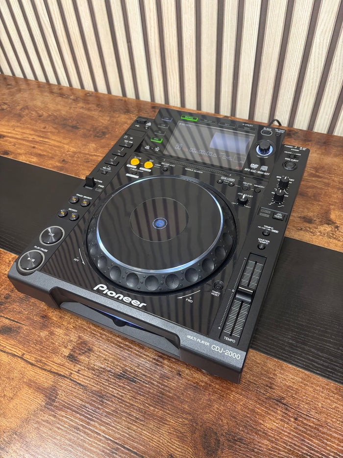 Pioneer CDJ-2000 Pro DJ Turntable