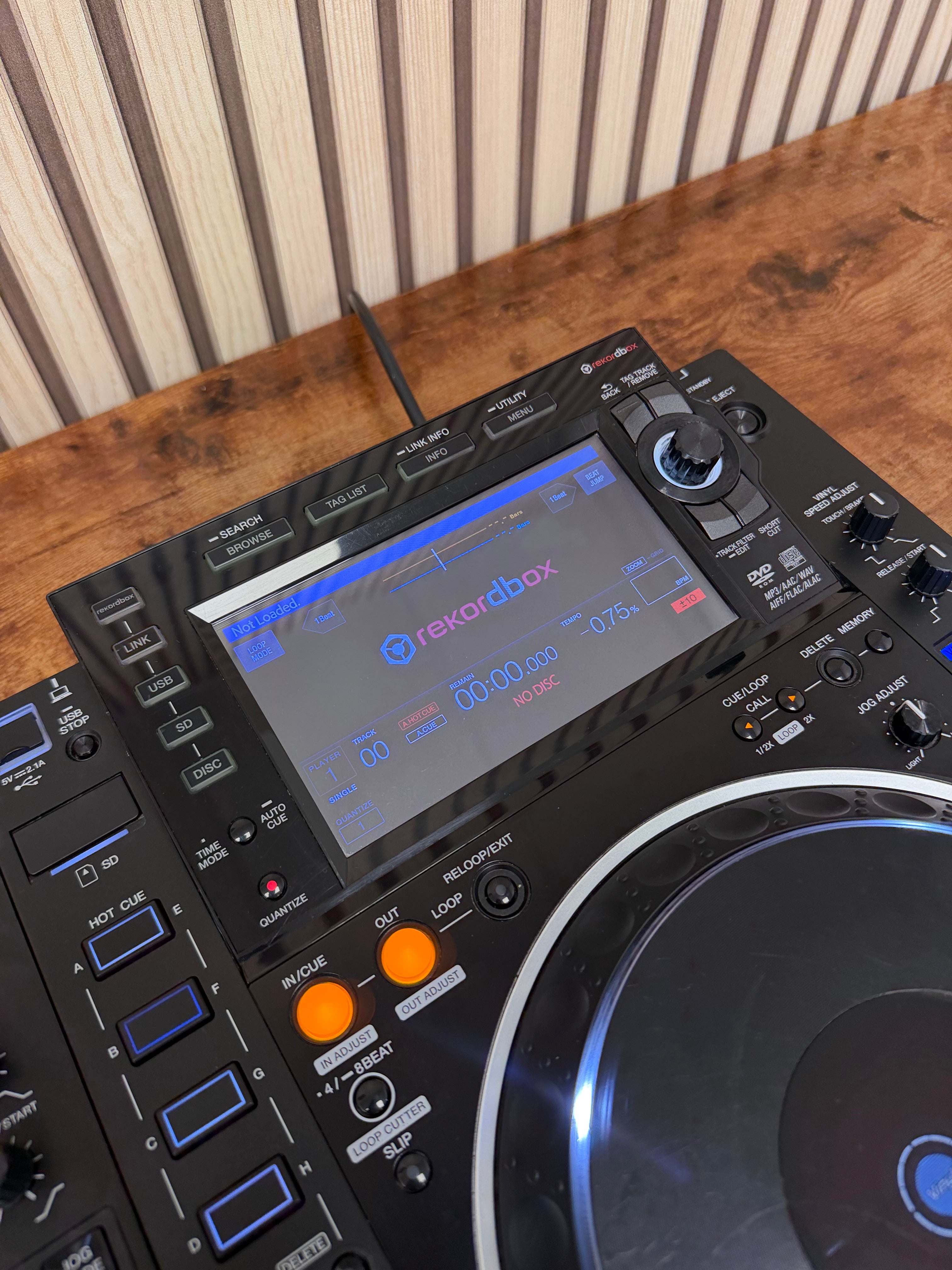 Pioneer CDJ-2000NXS2 Media Player Pair