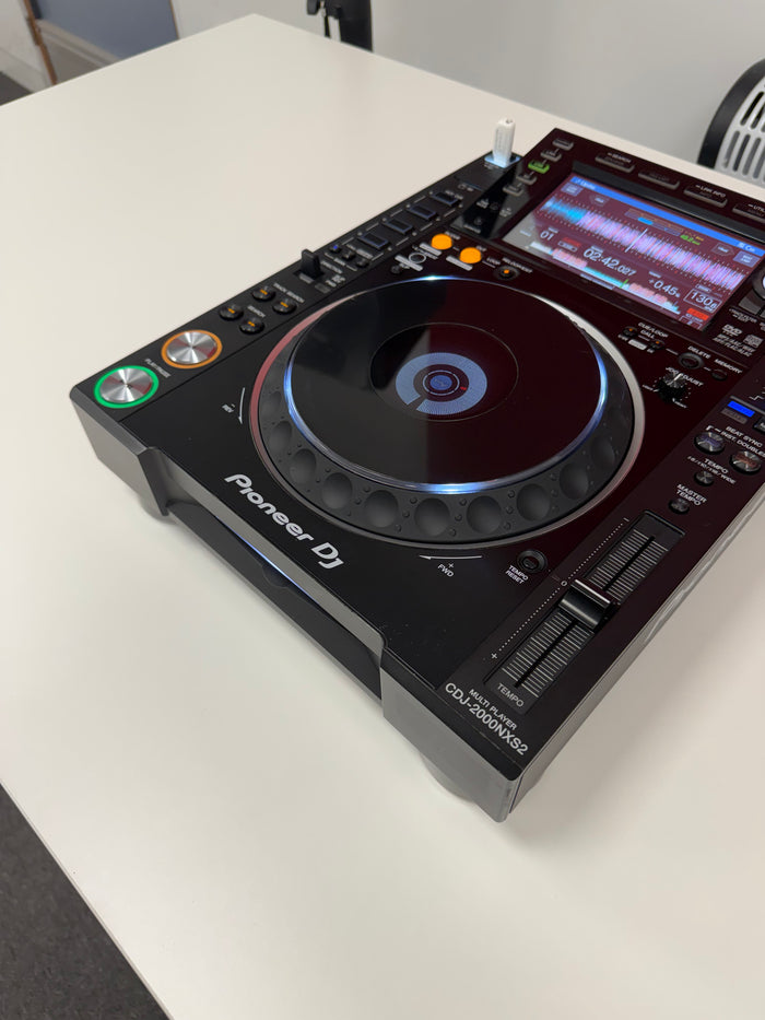 Pioneer CDJ-2000NXS2 Pro Media Player