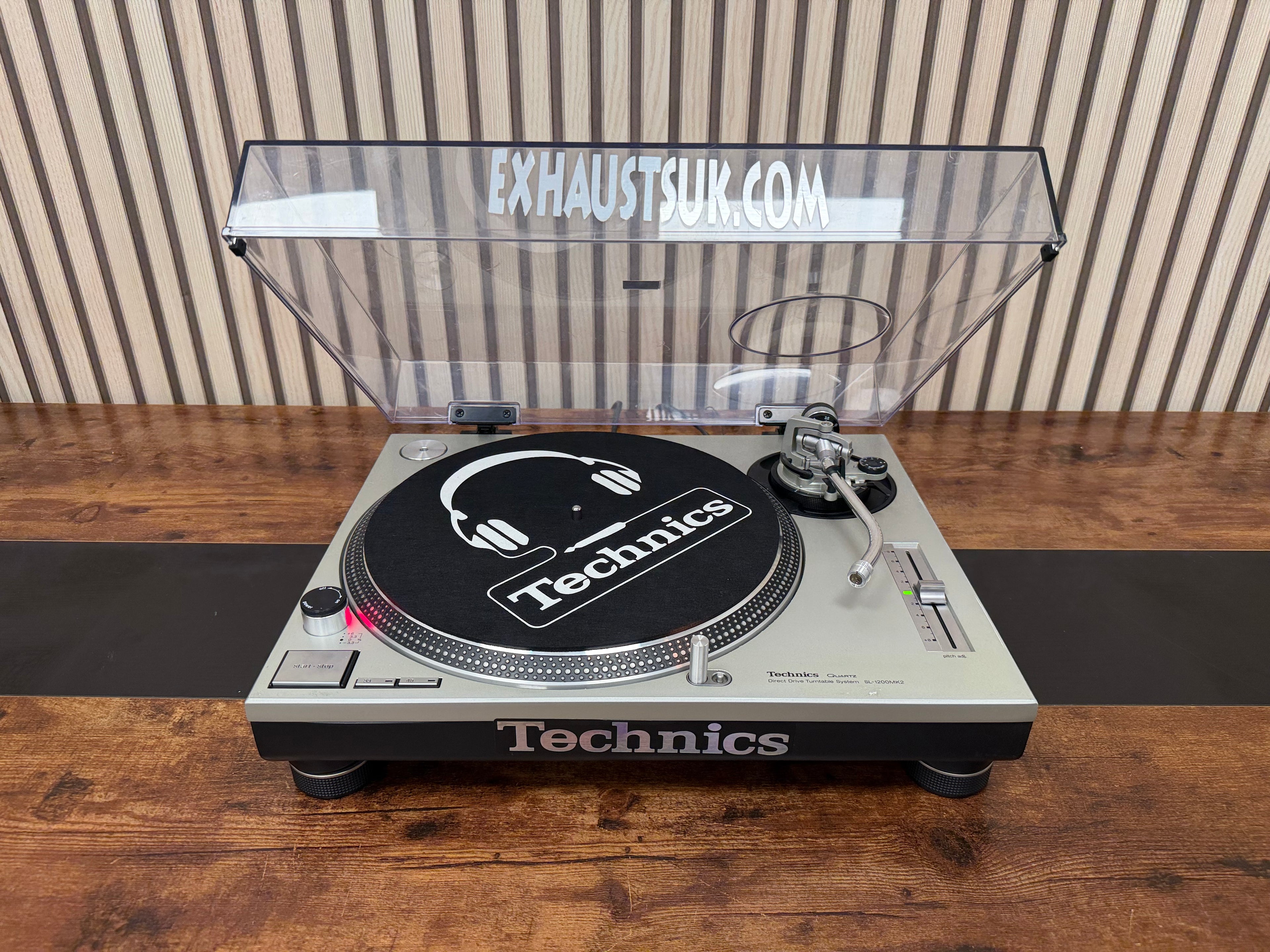 Technics SL-1200MK2 DJ Turntable