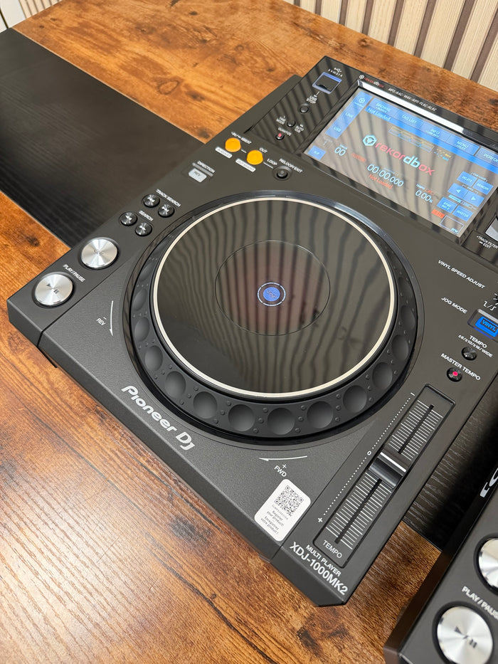Pioneer DJ XDJ-1000MK2 Digital Turntable Pair