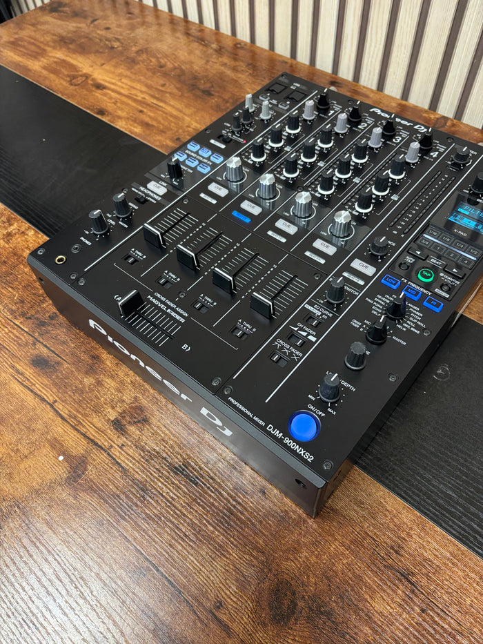 Pioneer DJM-900NXS2 4-Channel DJ Mixer